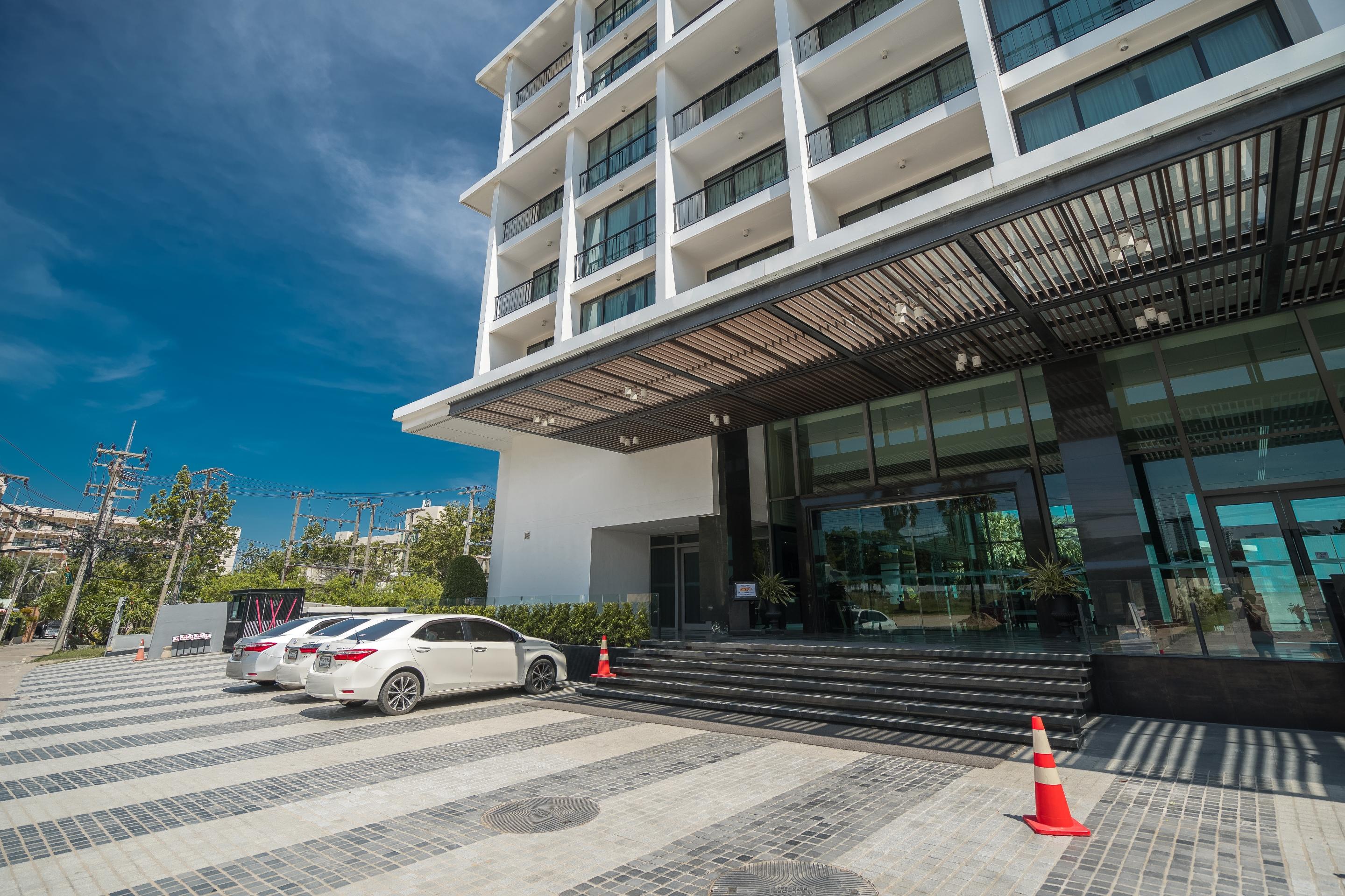 Way Hotel Pattaya Bagian luar foto