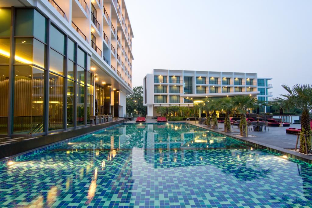 Way Hotel Pattaya Bagian luar foto